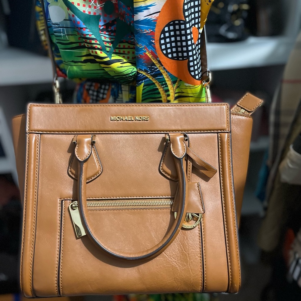 Pre loved Michael Kors Handbag